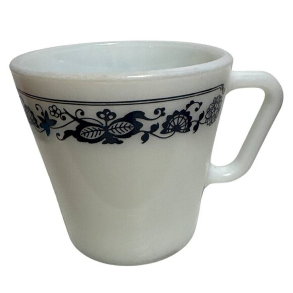 Vintage Pyrex Coffee Cup Old Town Blue Onion Milk Glass Mug #1410